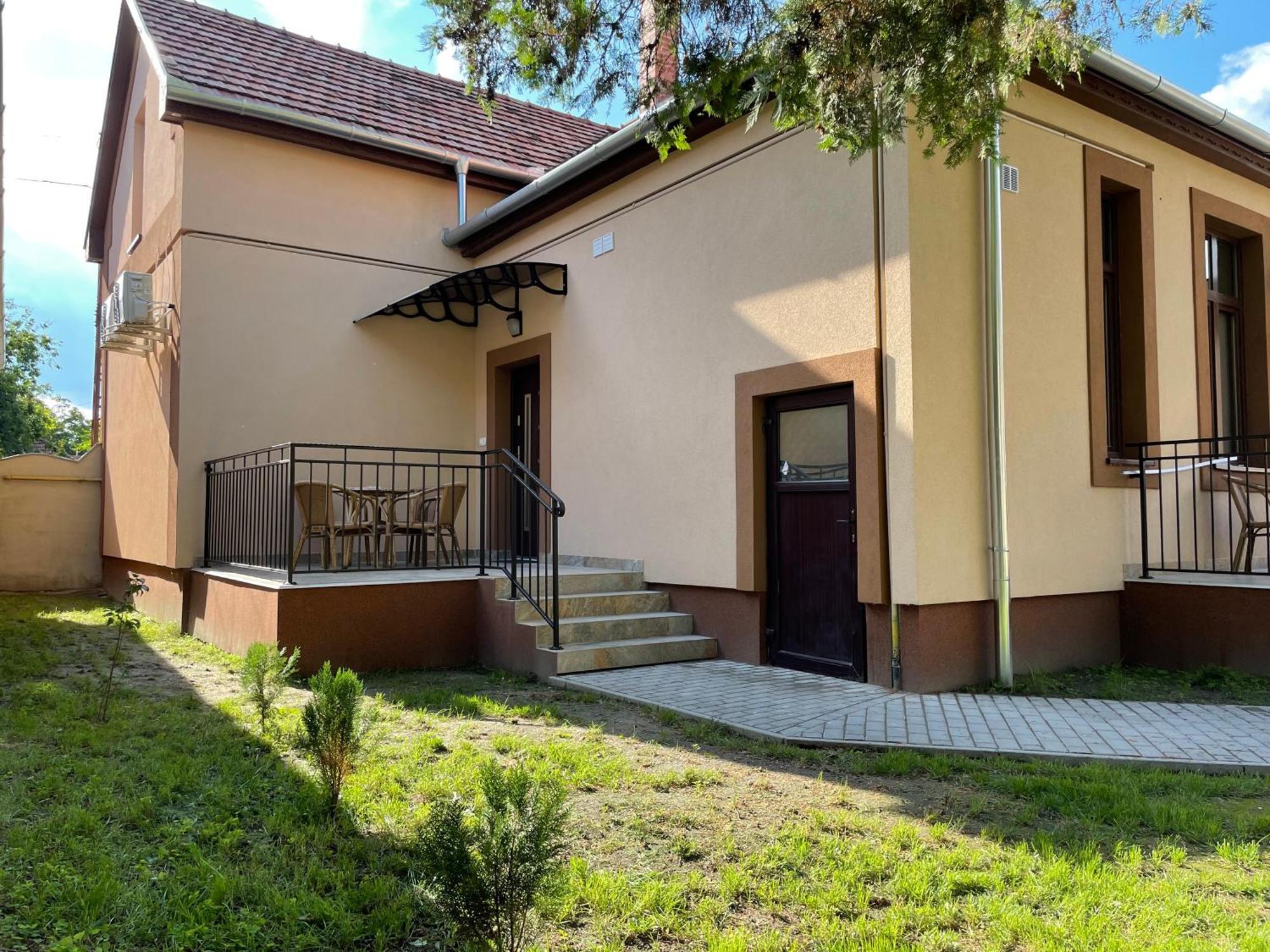 Kovacs Apartmanhaz Кішкунгалаш Номер фото
